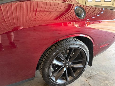 Used 2019 Dodge Challenger R/T Scat Pack w/ Driver Convenience Group image 24