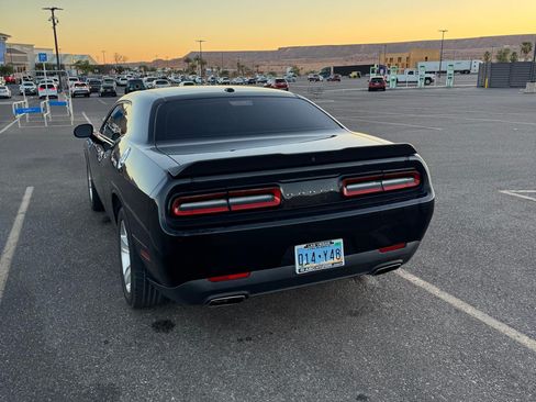 Used 2023 Dodge Challenger SXT RWD image 8