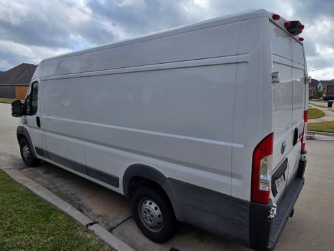 Used 2018 RAM ProMaster 3500 w/ Mopar Trailer Tow Group image 2