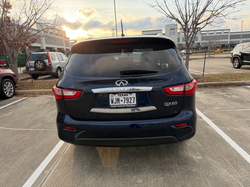 Used 2015 INFINITI QX60 FWD w/ Deluxe Touring Package image 8