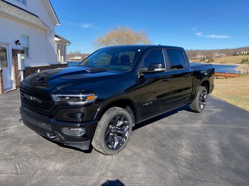 Used 2021 RAM 1500 Limited w/ Night Edition image 18
