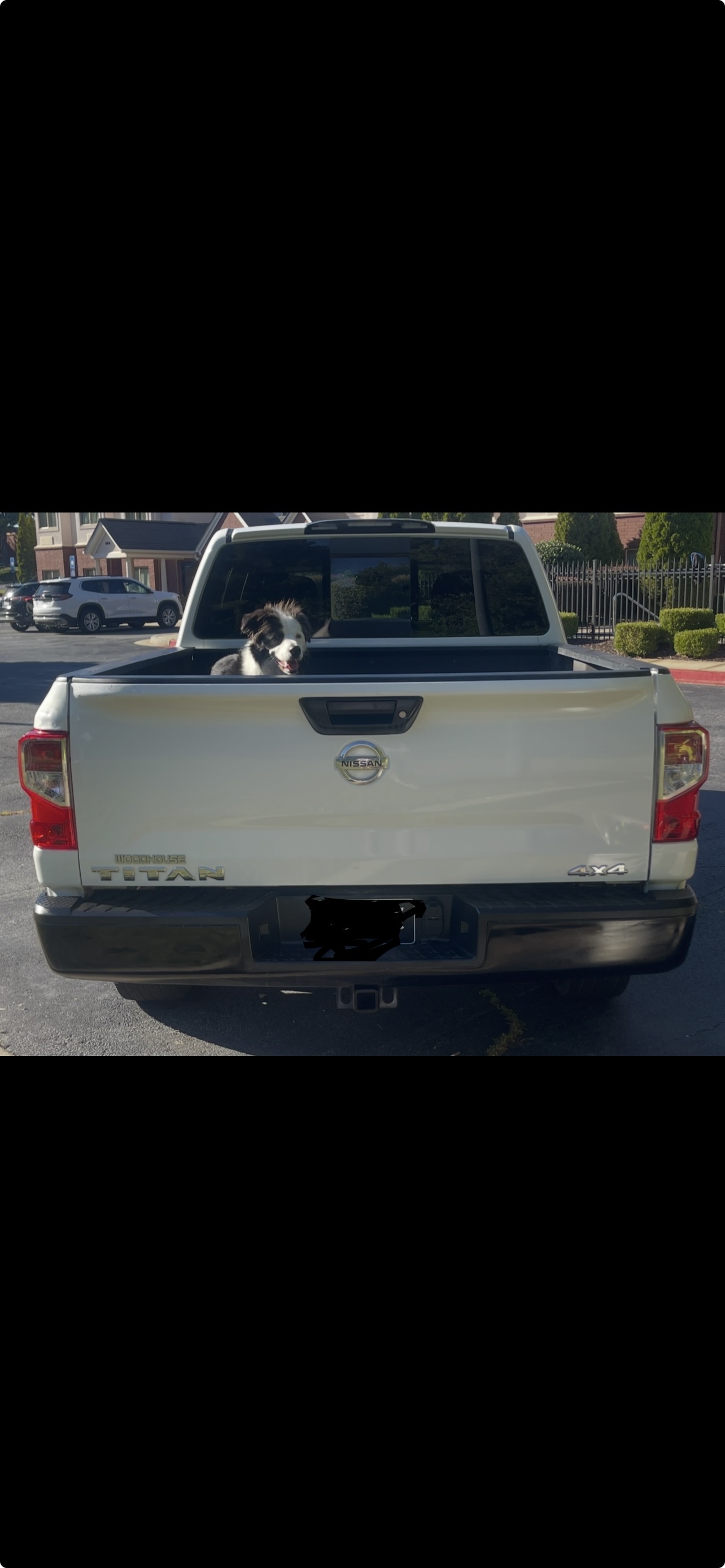 Used 2017 Nissan Titan S AWD/4WD image 2