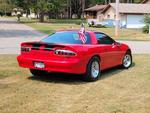Used 1996 Chevrolet Camaro Z28 RWD image 2