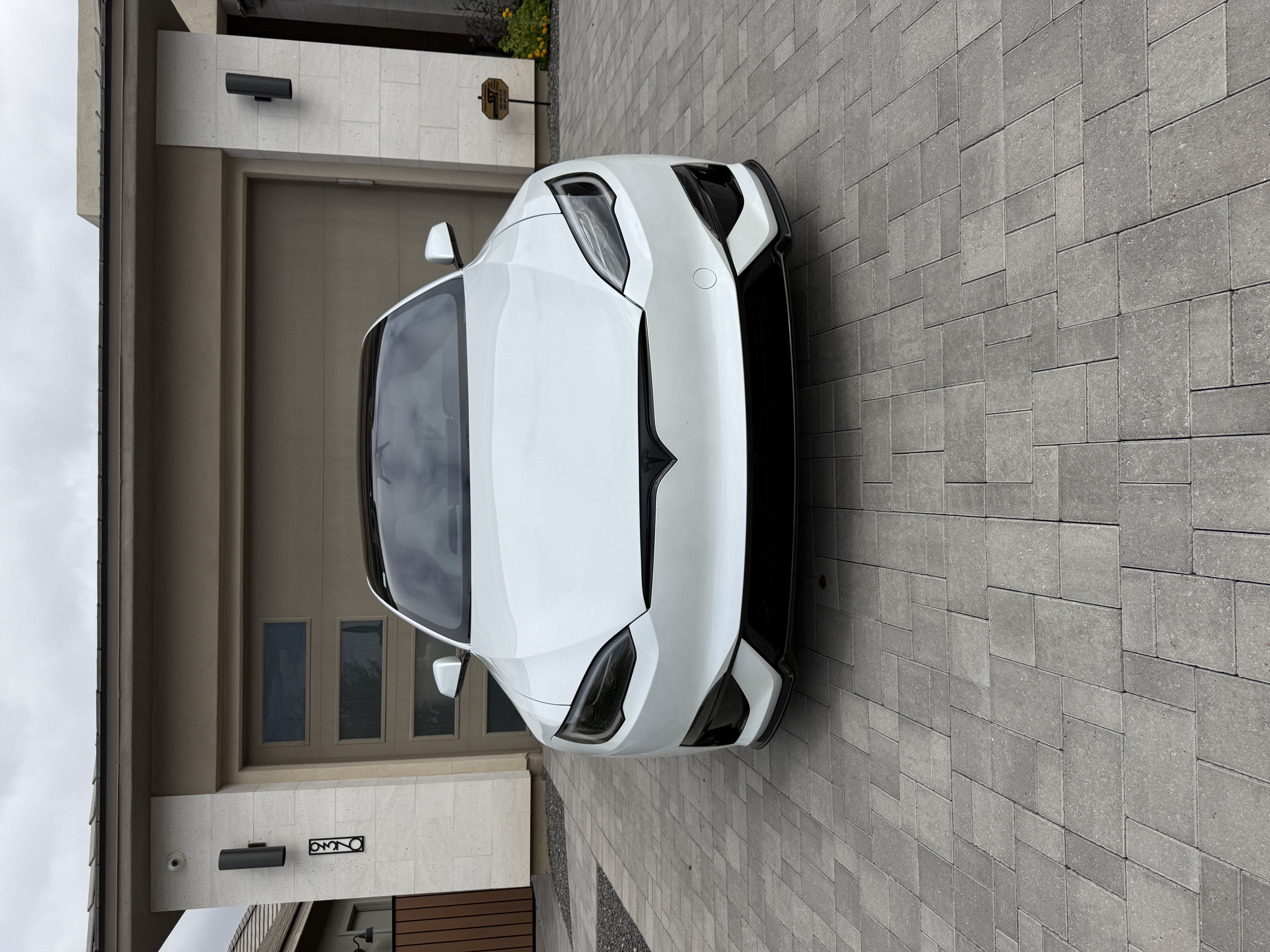 Used 2026 Tesla Model S Plaid AWD/4WD image 8