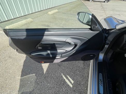 Used 2004 Porsche 911 GT3 RS image 11