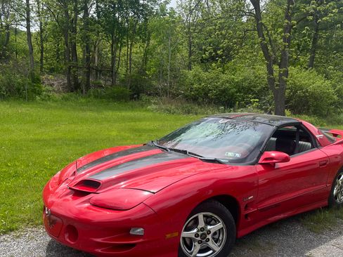 Used 1998 Pontiac Firebird Formula w/ Security Pkg image 1