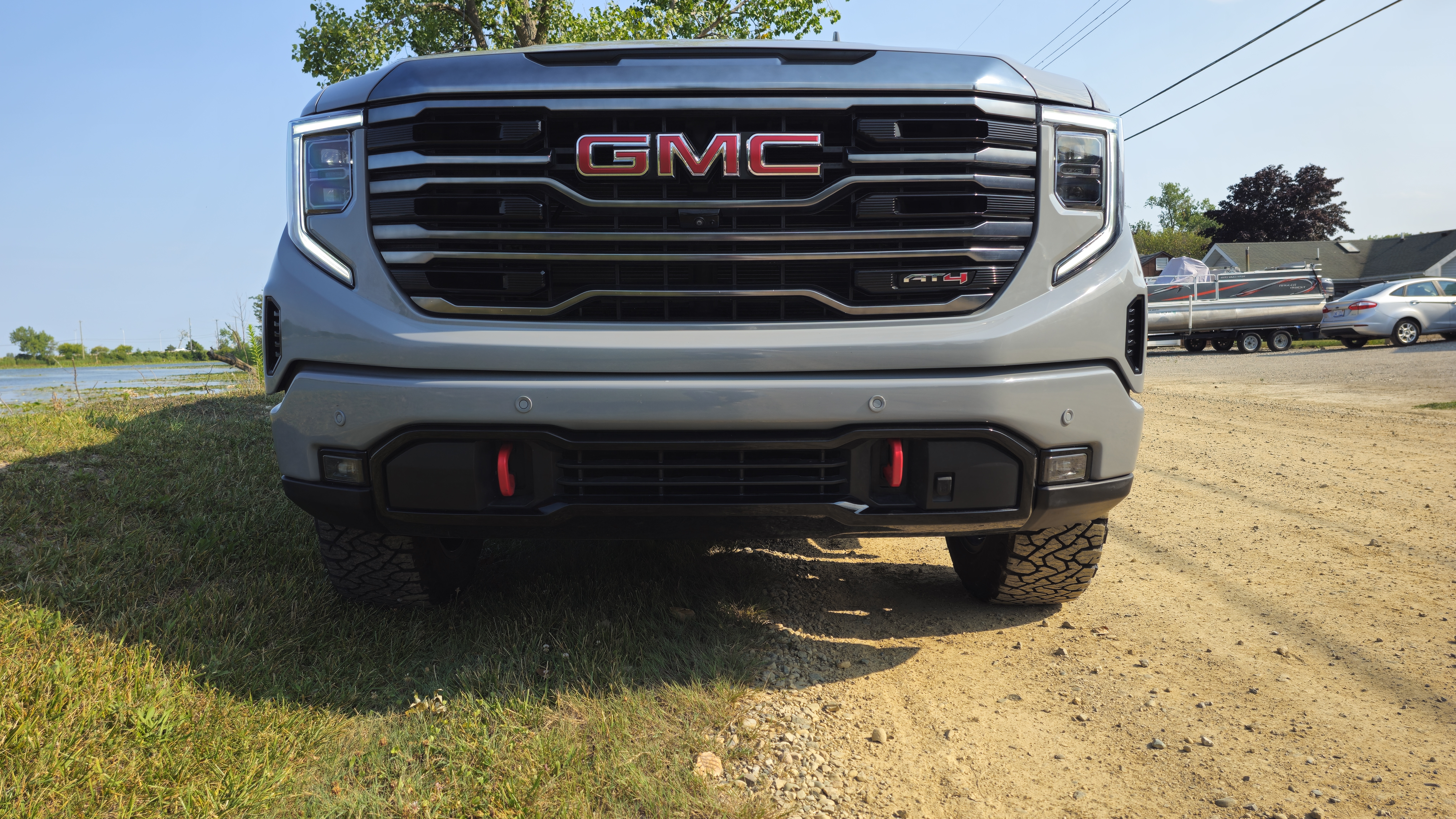 Used 2024 GMC Sierra 1500 AT4 w/ Technology Package AWD/4WD image 11
