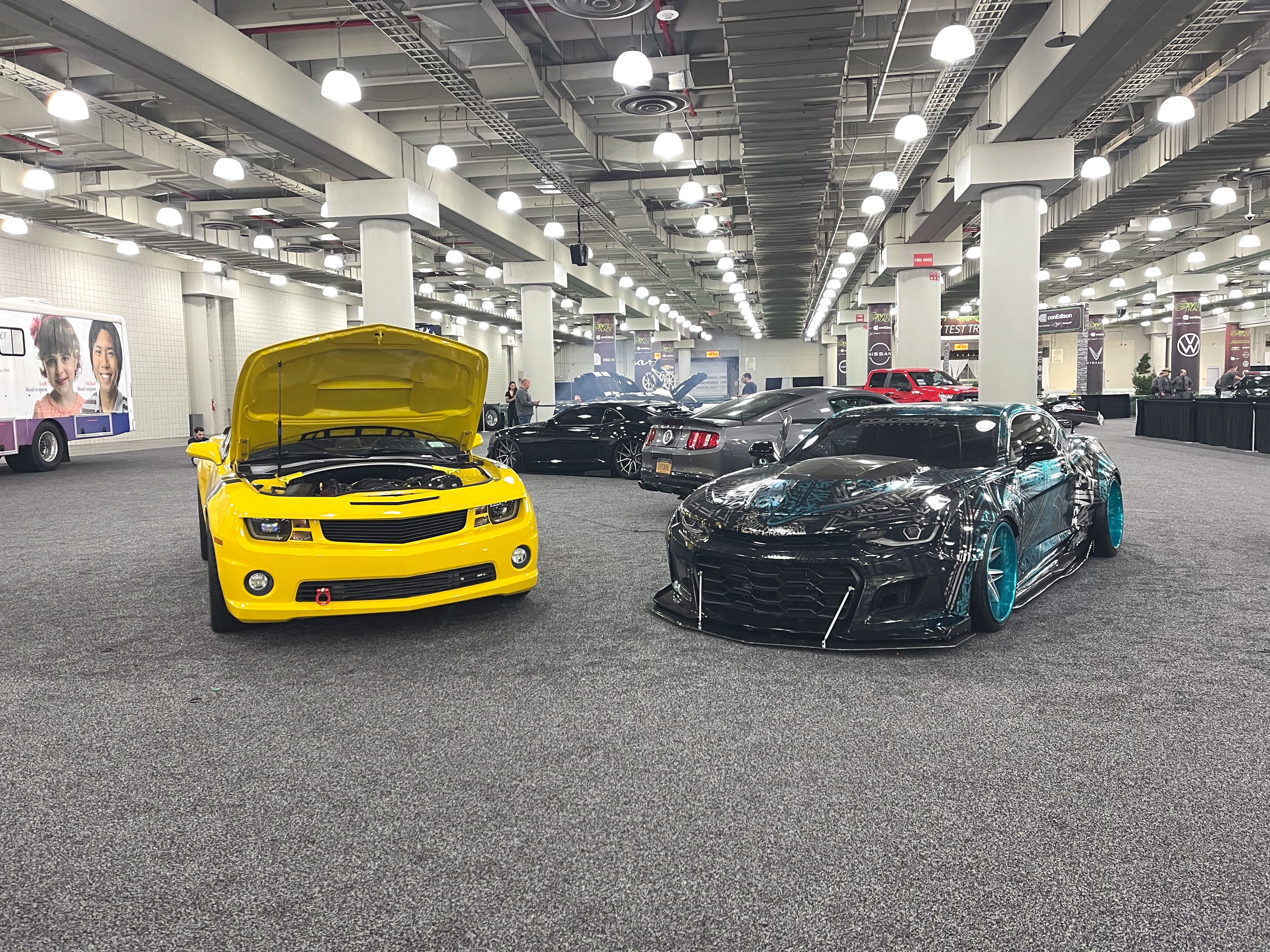 Used 2013 Chevrolet Camaro SS RWD image 19