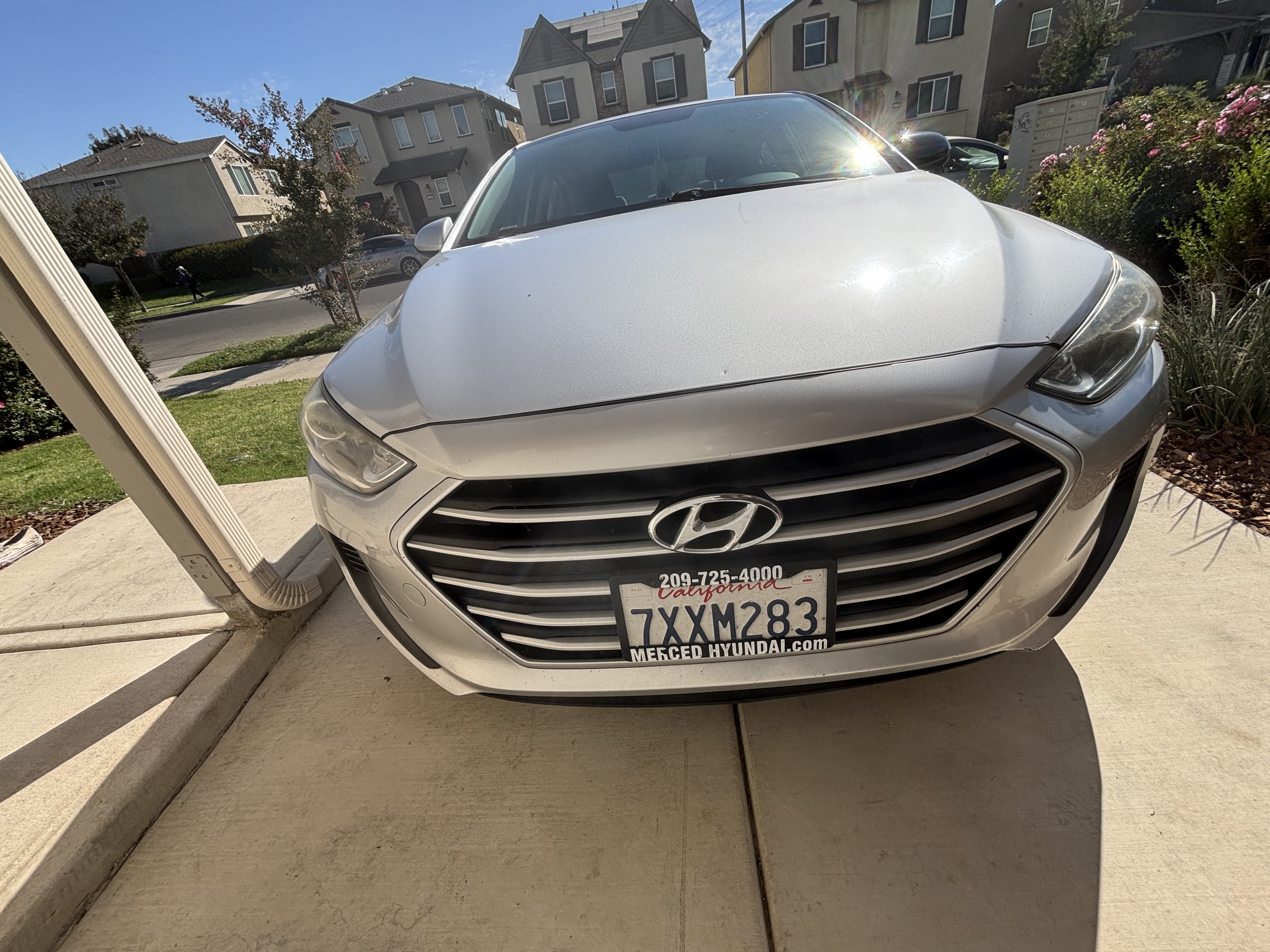 Used 2017 Hyundai Elantra SE FWD image 2