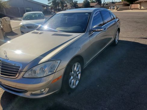Used 2007 Mercedes-Benz S 550 image 2