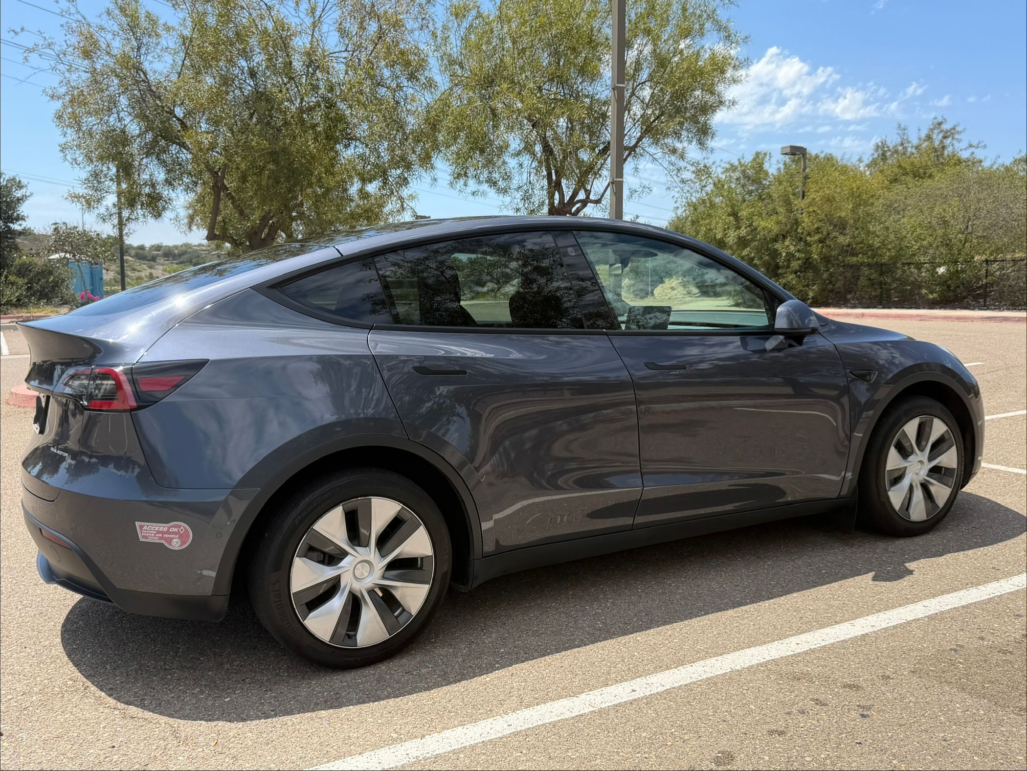 Used 2022 Tesla Model Y Long Range AWD/4WD image 9