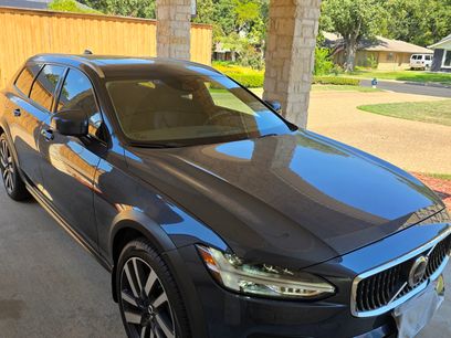 Used 2021 Volvo V90 T6 Cross Country w/ Advanced Package