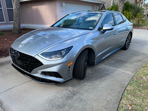 Used 2021 Hyundai Sonata Limited image 2