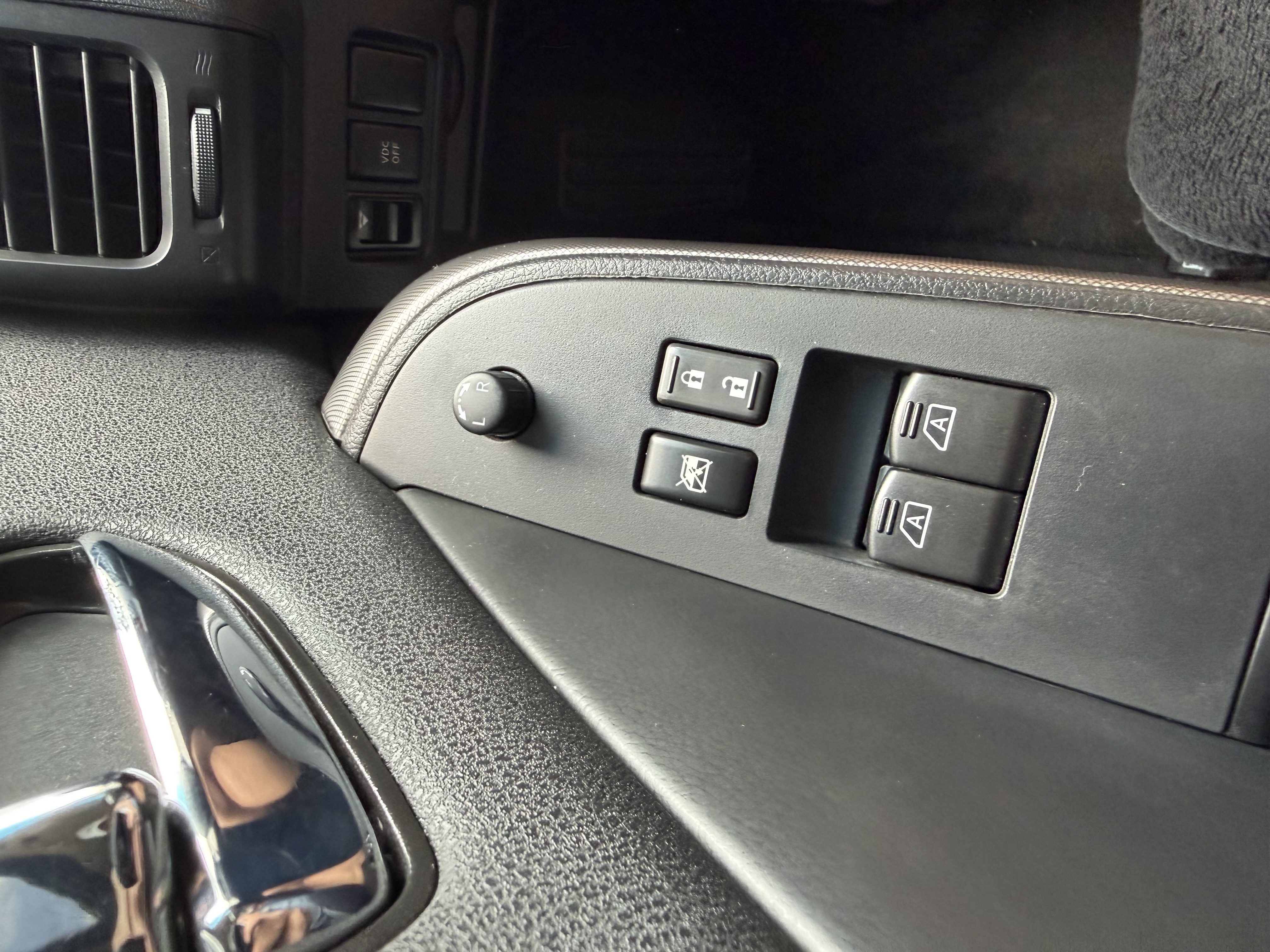 Used 2008 Nissan Altima 3.5 SE w/ Premium Pkg FWD image 11