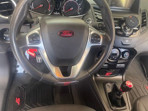 Used 2016 Ford Fiesta ST FWD image 9