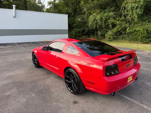 Used 2007 Ford Mustang GT RWD image 8