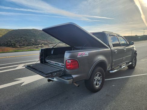 Used 2002 Ford F150 Short Bed 4D image 8