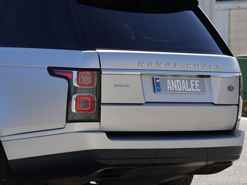 Used 2021 Land Rover Range Rover P525 Westminster Edition image 8