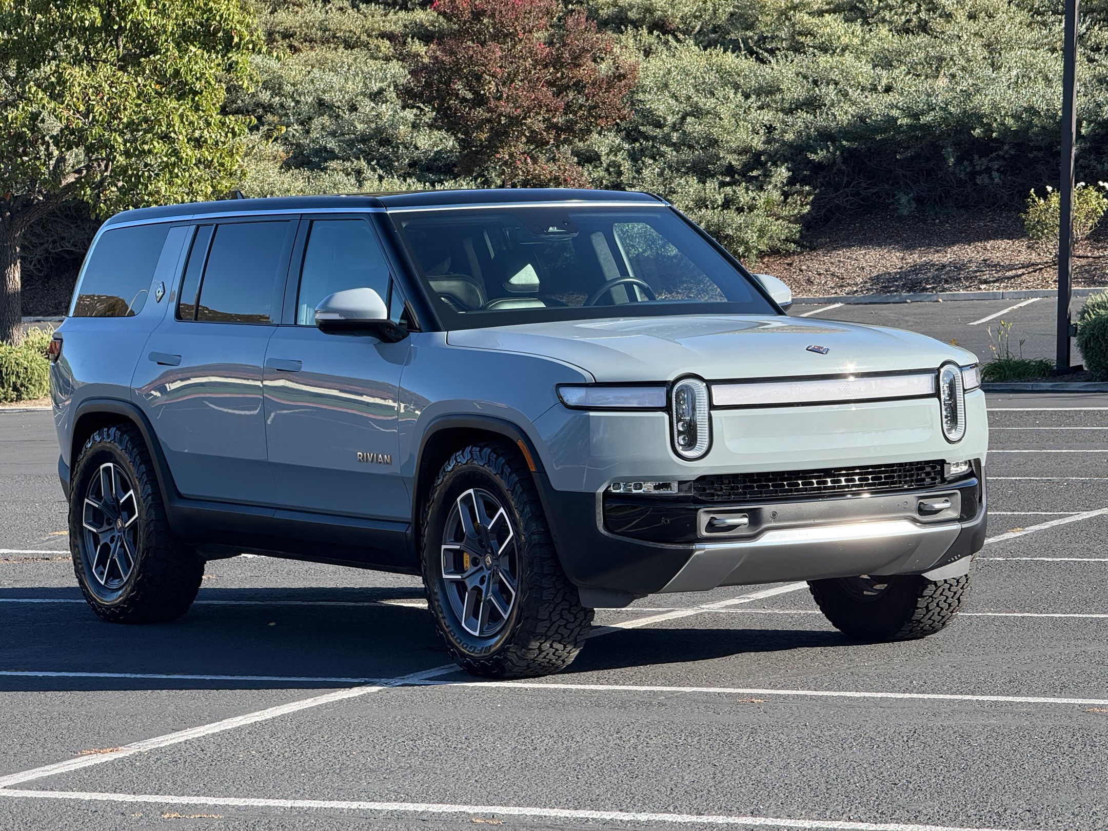 Used 2023 Rivian R1S Adventure Quad AWD/4WD image 4