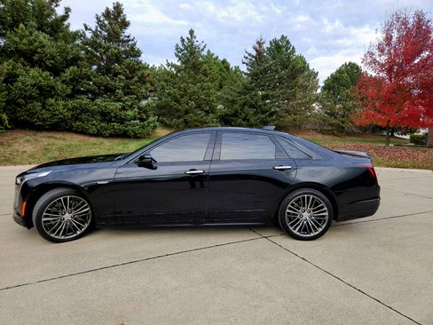 Used 2019 Cadillac CT6 V w/ Driver Assist Package image 5