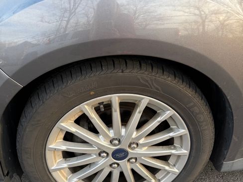 Used 2013 Ford C-MAX SEL image 13