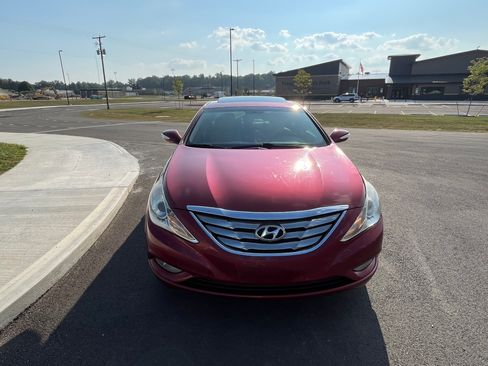 Used 2011 Hyundai Sonata Limited w/ Navigation Pkg 5 FWD image 2