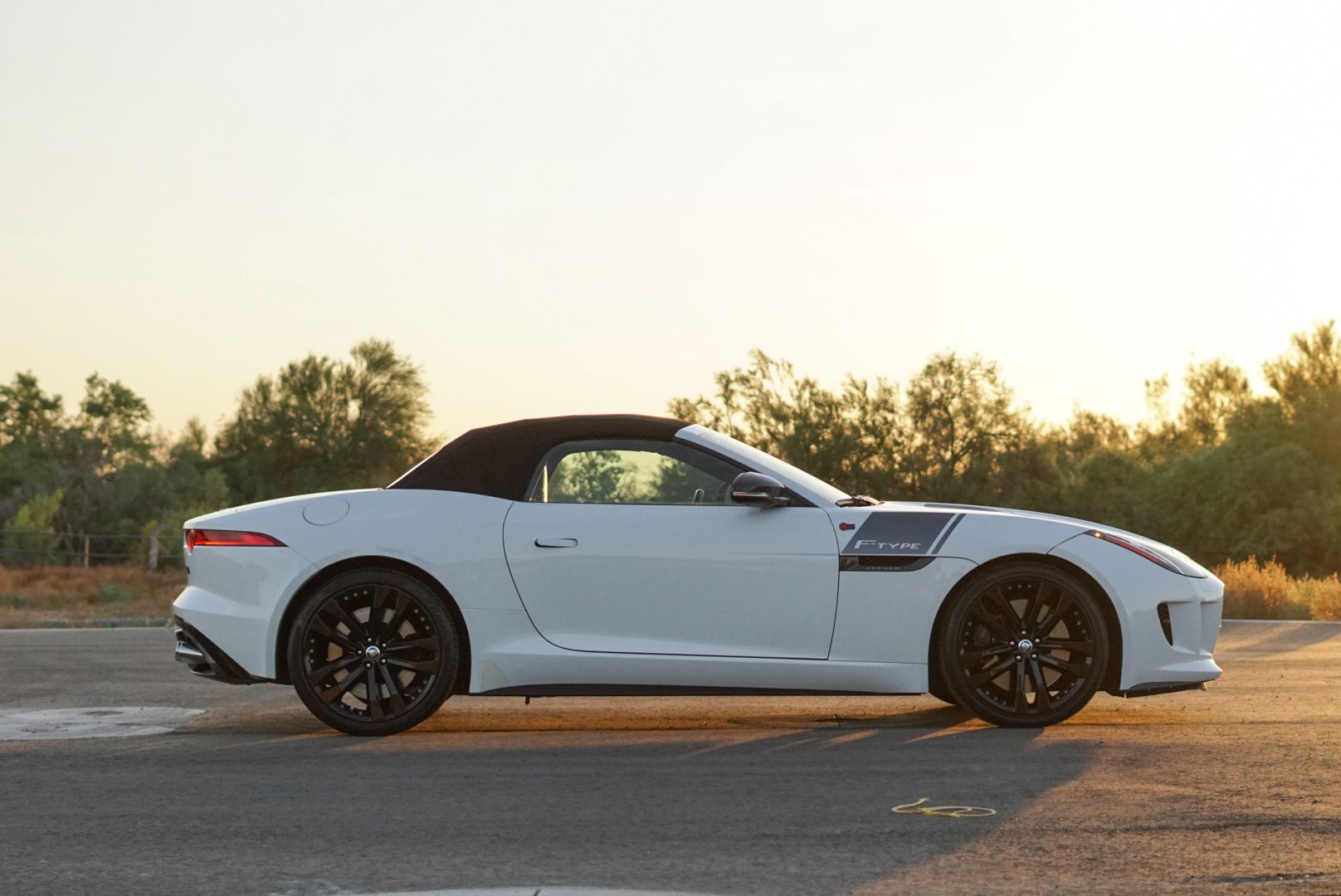 Used 2014 Jaguar F-TYPE S RWD image 6
