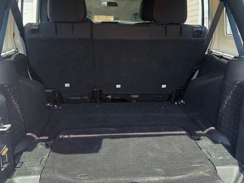 Used 2014 Jeep Wrangler Unlimited Sport w/ Max Tow Package AWD/4WD image 17