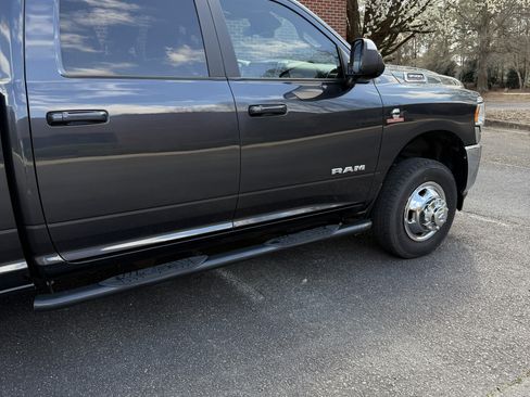 Used 2021 RAM 3500 Big Horn w/ Level B Equipment Group image 16