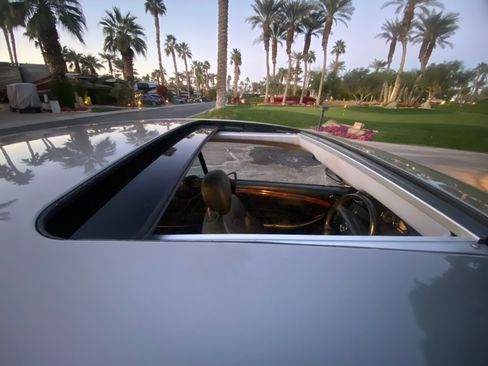 Used 2008 Mercedes-Benz CLK 350 Coupe image 22