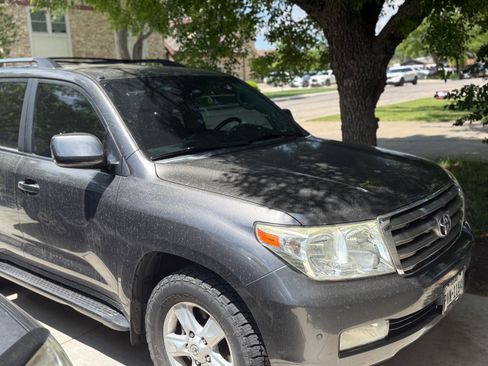 Used 2009 Toyota Land Cruiser image 11