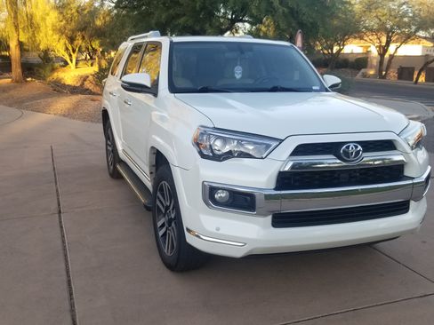 Used 2015 Toyota 4Runner Limited image 13