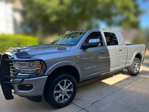 Used 2022 RAM 3500 Limited image 6