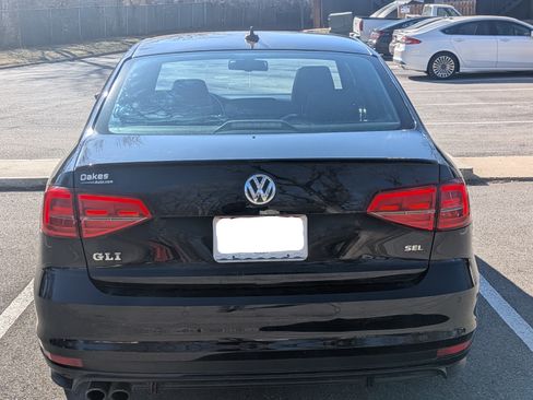 Used 2016 Volkswagen Jetta GLI SEL image 5