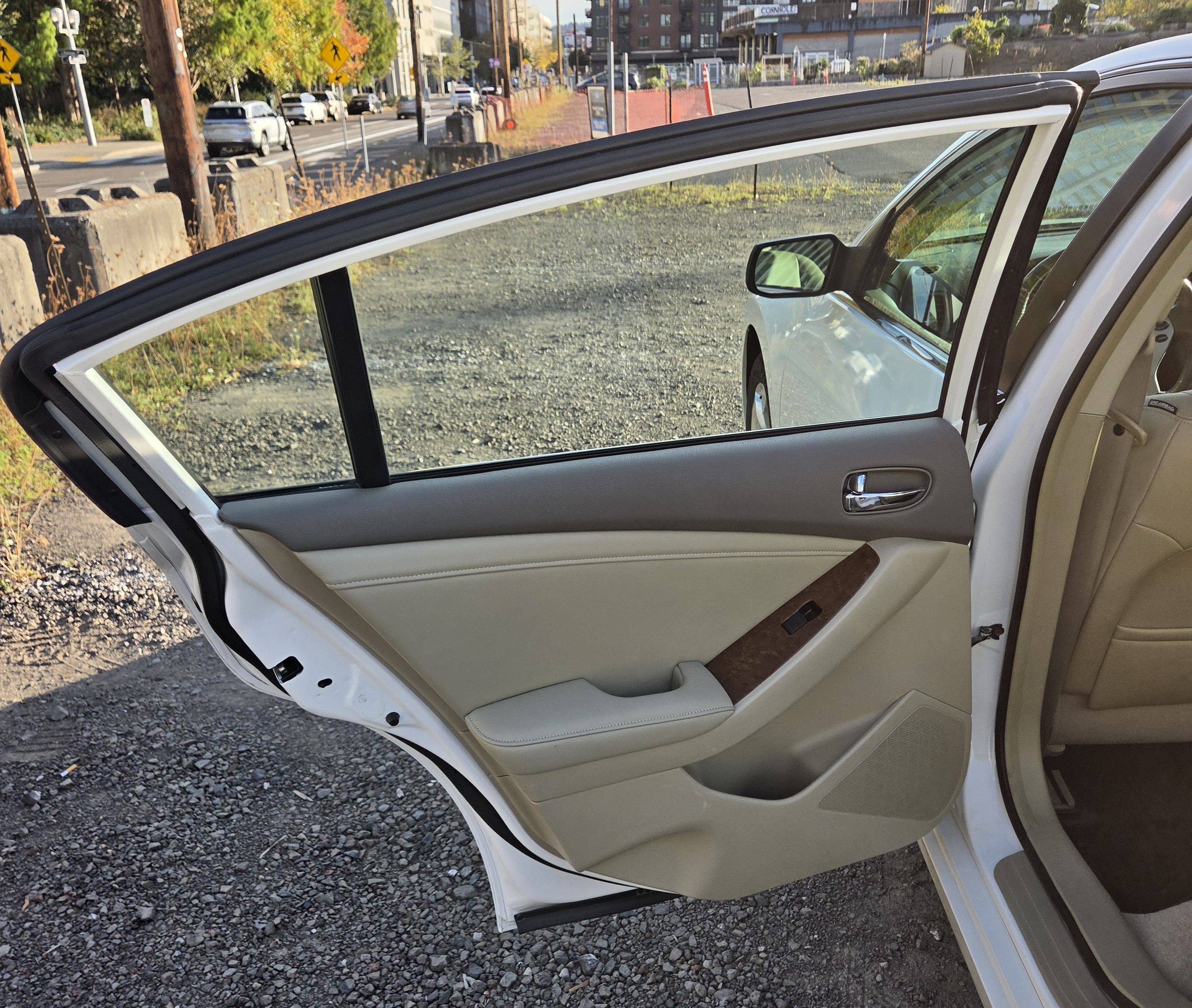 Used 2009 Nissan Altima 2.5 SL w/ SL Pkg FWD image 18