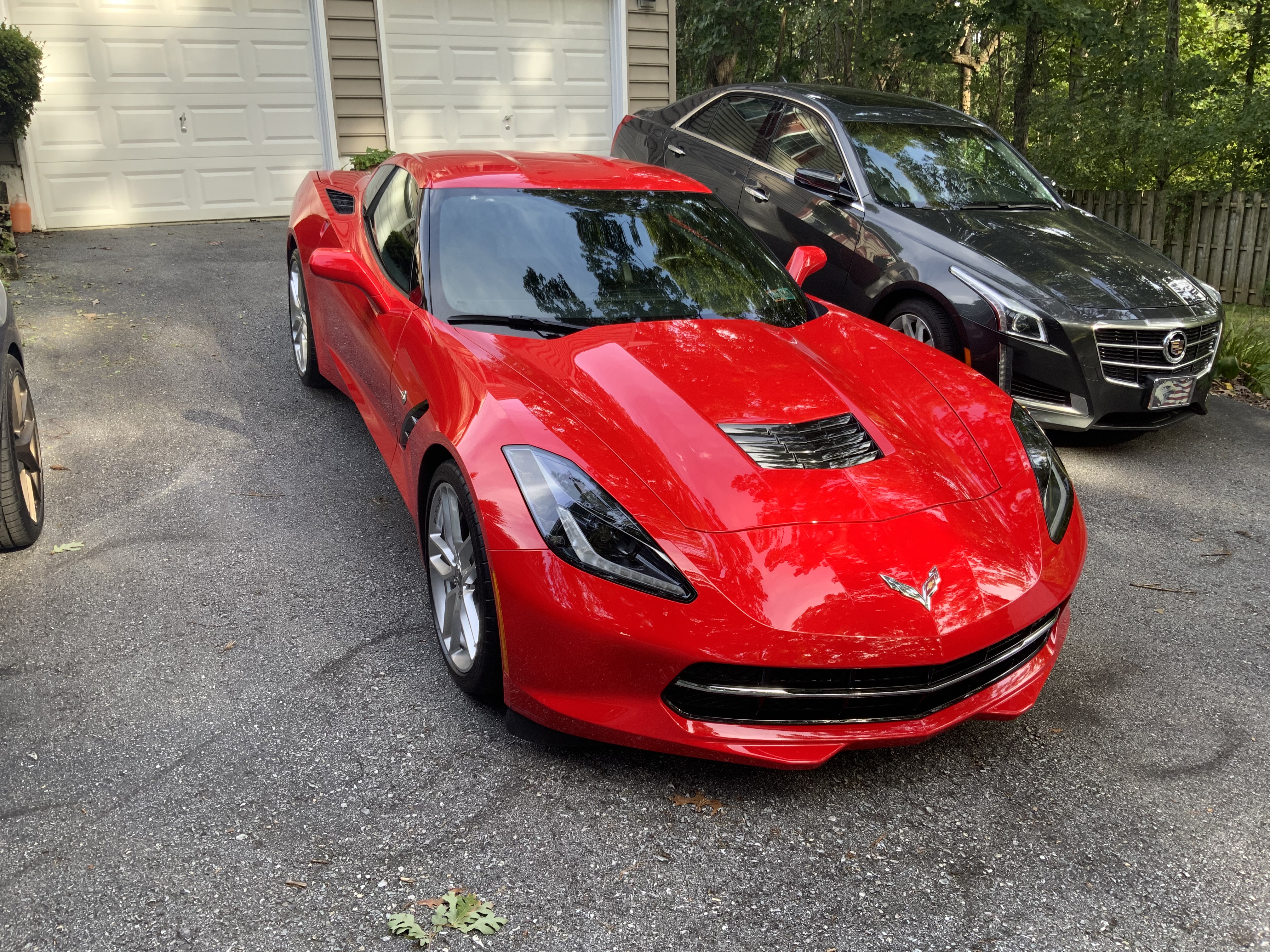Used 2019 Chevrolet Corvette Stingray Coupe w/ 1LT RWD image 1