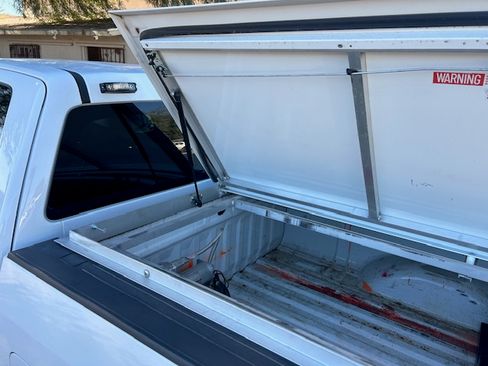 Used 2021 Chevrolet Colorado LT w/ Fleet Safety Package image 16