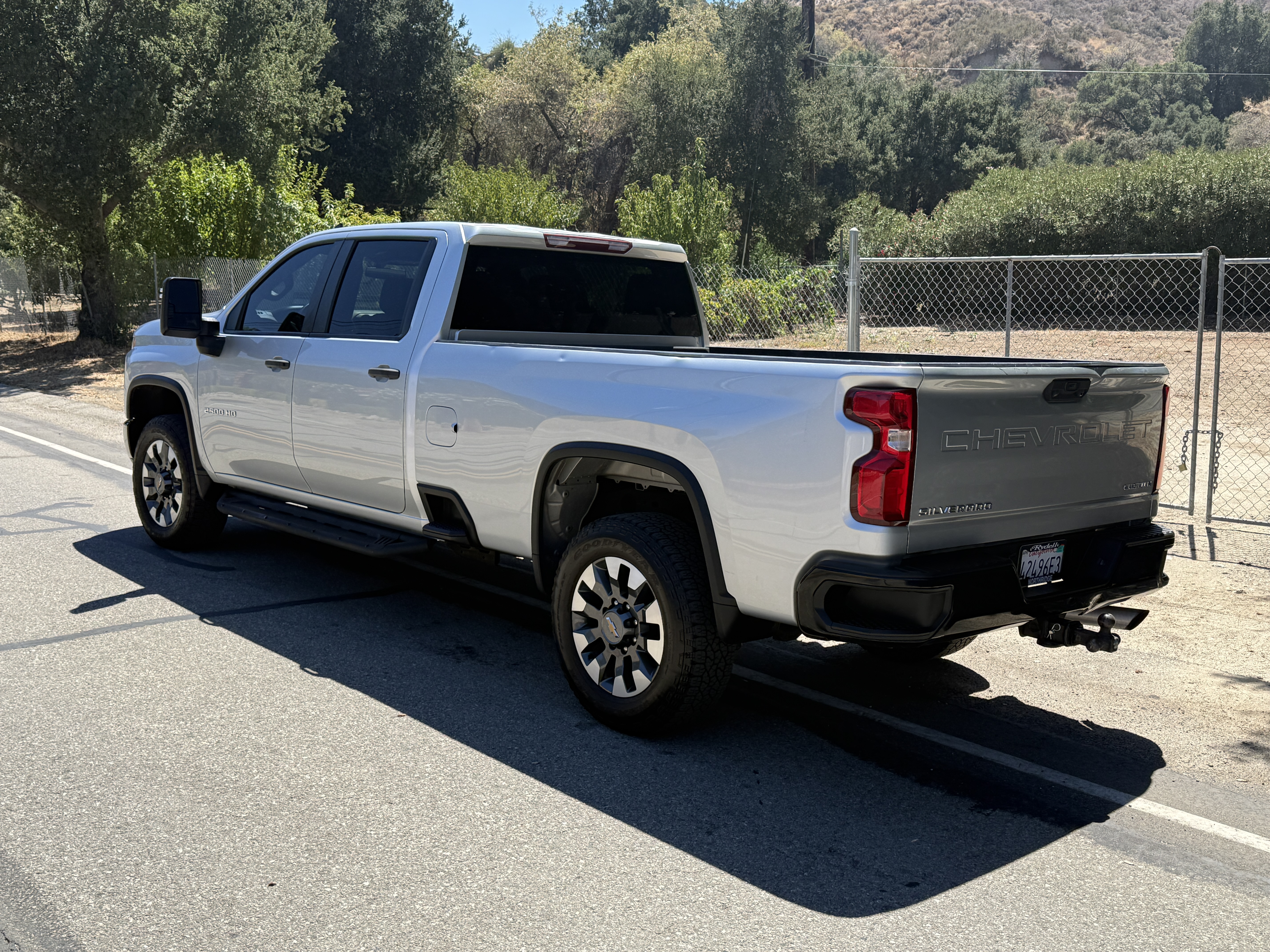 Used 2021 Chevrolet Silverado 2500 Custom w/ Gooseneck/5TH Wheel Package RWD image 4