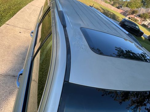 Used 2015 Chevrolet Suburban LTZ image 6