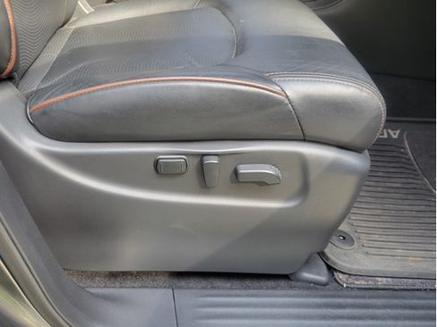 Used 2020 Nissan Armada SL w/ Premium Package image 21