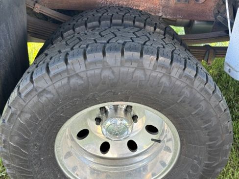 Used 2001 Chevrolet Silverado 3500 LS w/ Off-Road Skid Plate Pkg AWD/4WD image 14