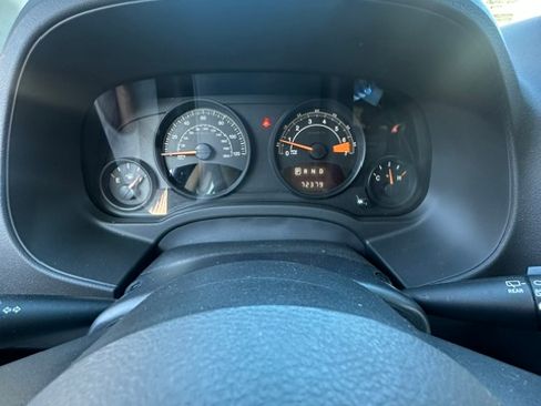 Used 2017 Jeep Compass 75th Anniversary w/ Power Value Group FWD image 9
