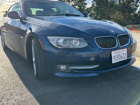 Used 2011 BMW 328i Convertible RWD image 2