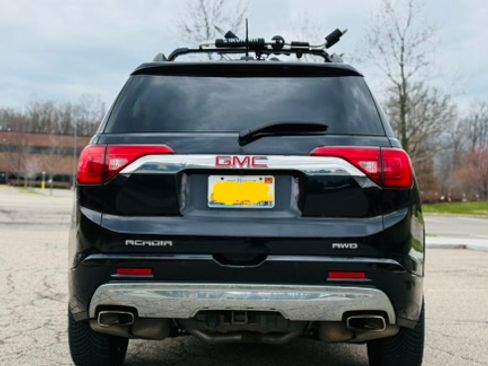 Used 2017 GMC Acadia Denali w/ Technology Package image 8