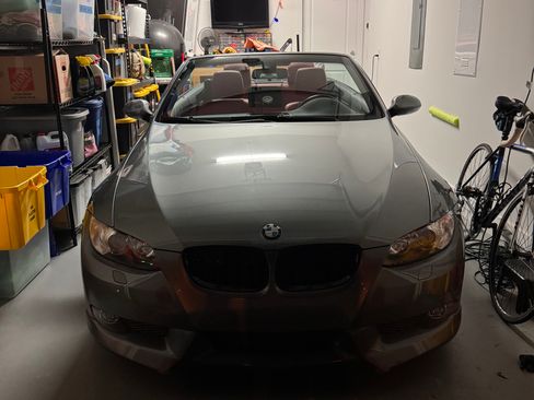 Used 2009 BMW 335i Convertible RWD image 2