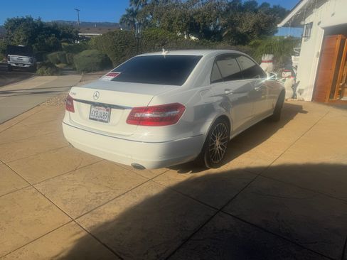Used 2011 Mercedes-Benz E 350 Sedan image 23