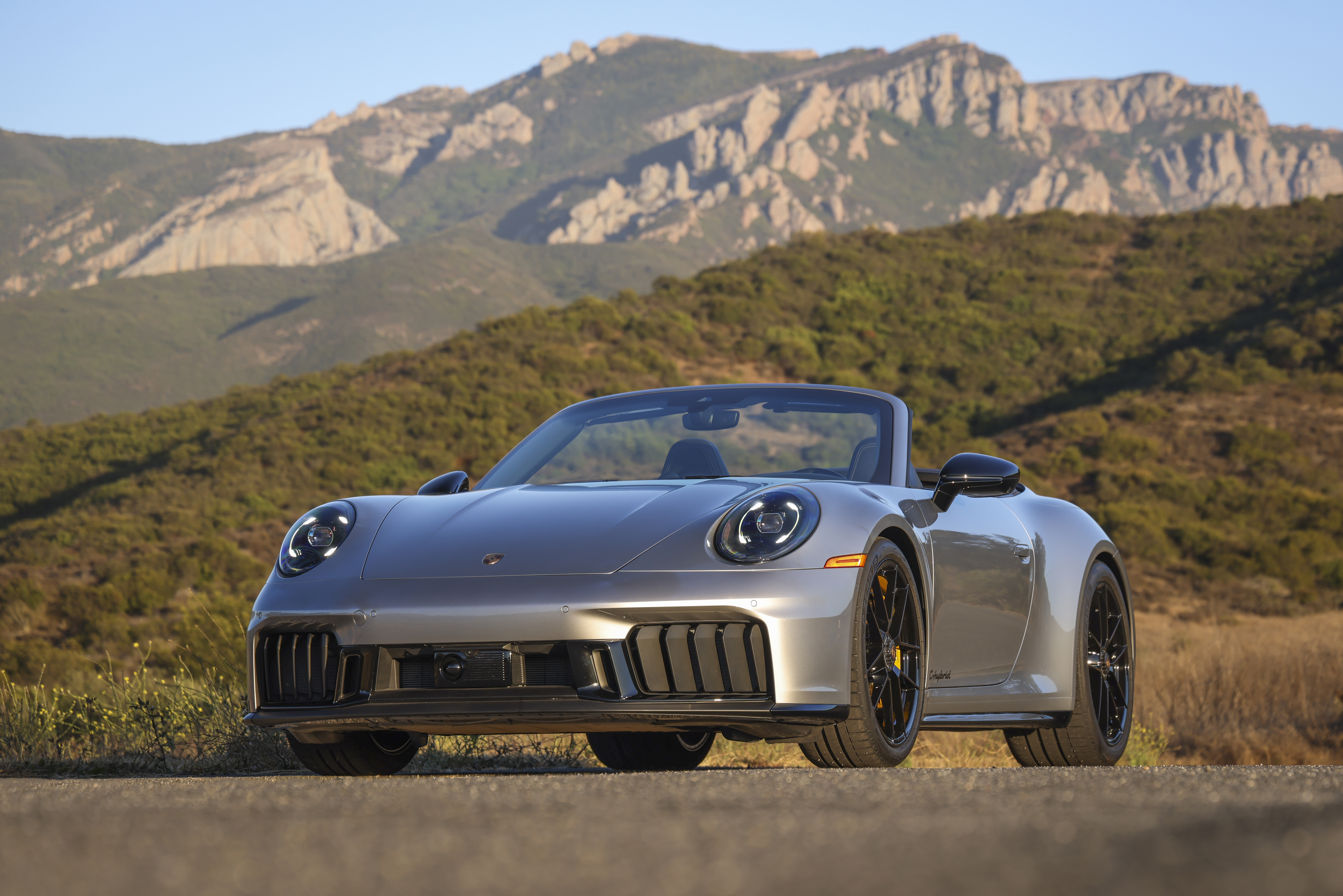 Used 2025 Porsche 911 GTS image 1