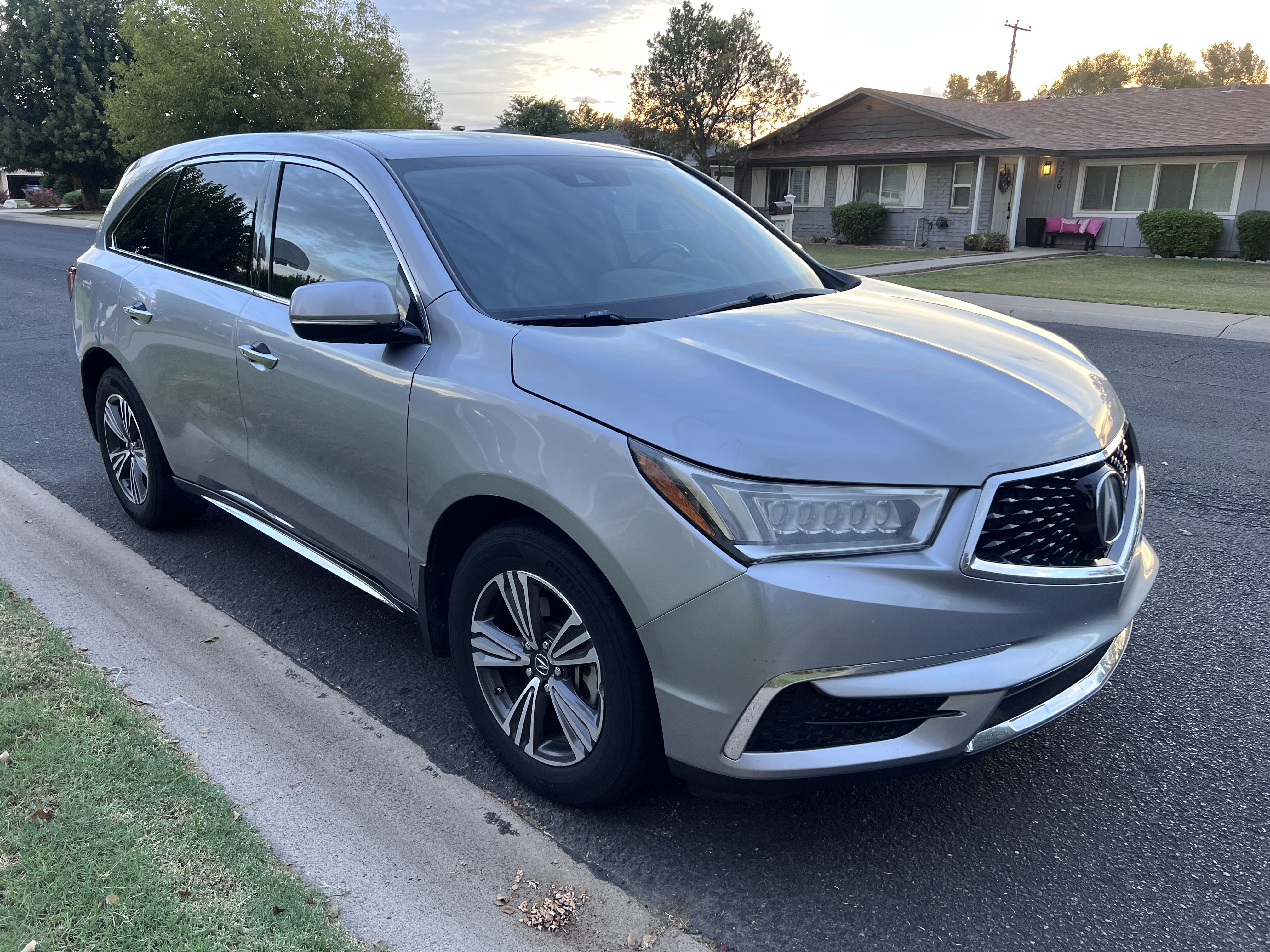 Used 2018 Acura MDX FWD image 5