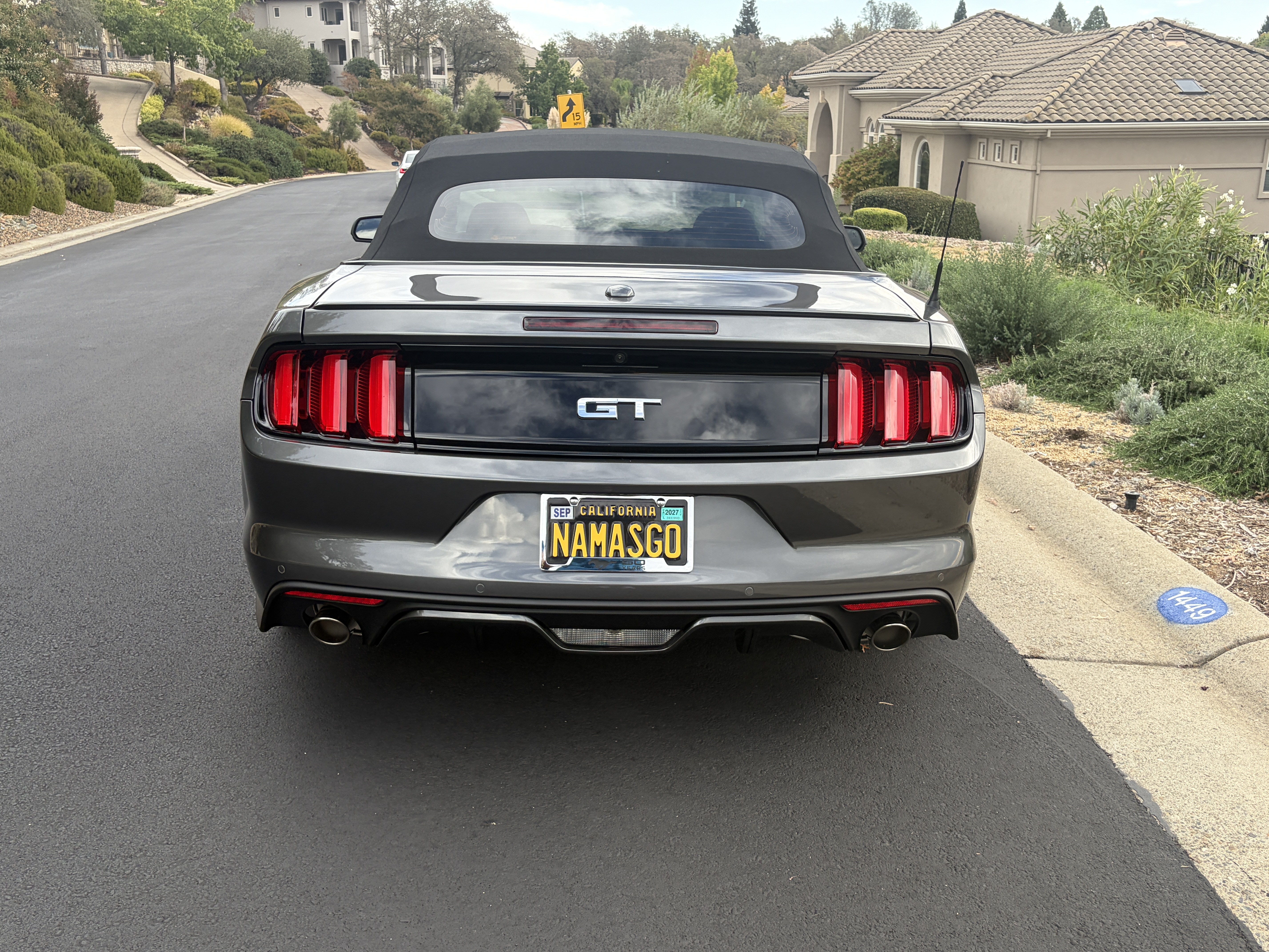 Used 2015 Ford Mustang GT Premium w/ Equipment Group 401A RWD image 2