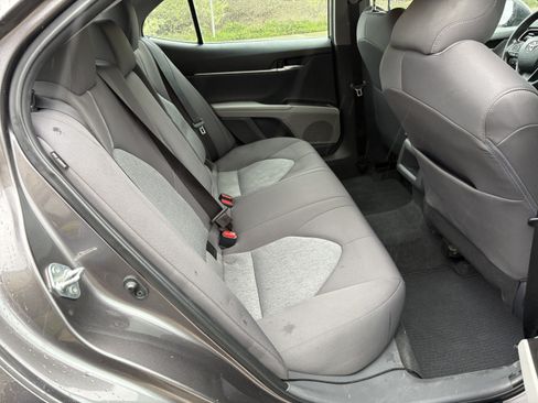 Used 2022 Toyota Camry LE image 24